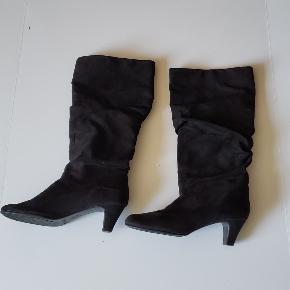 Size 8 Aerosoles Black Suede Knee High Boot